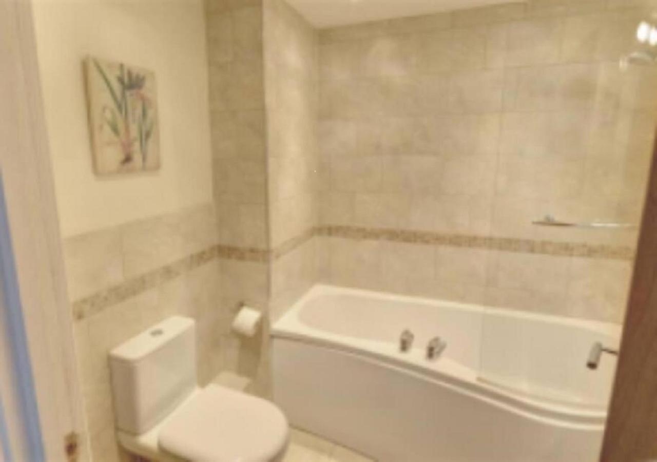 Kittiwake-Top Floor Sea View Apartment Two Bedrooms スカーバラ エクステリア 写真